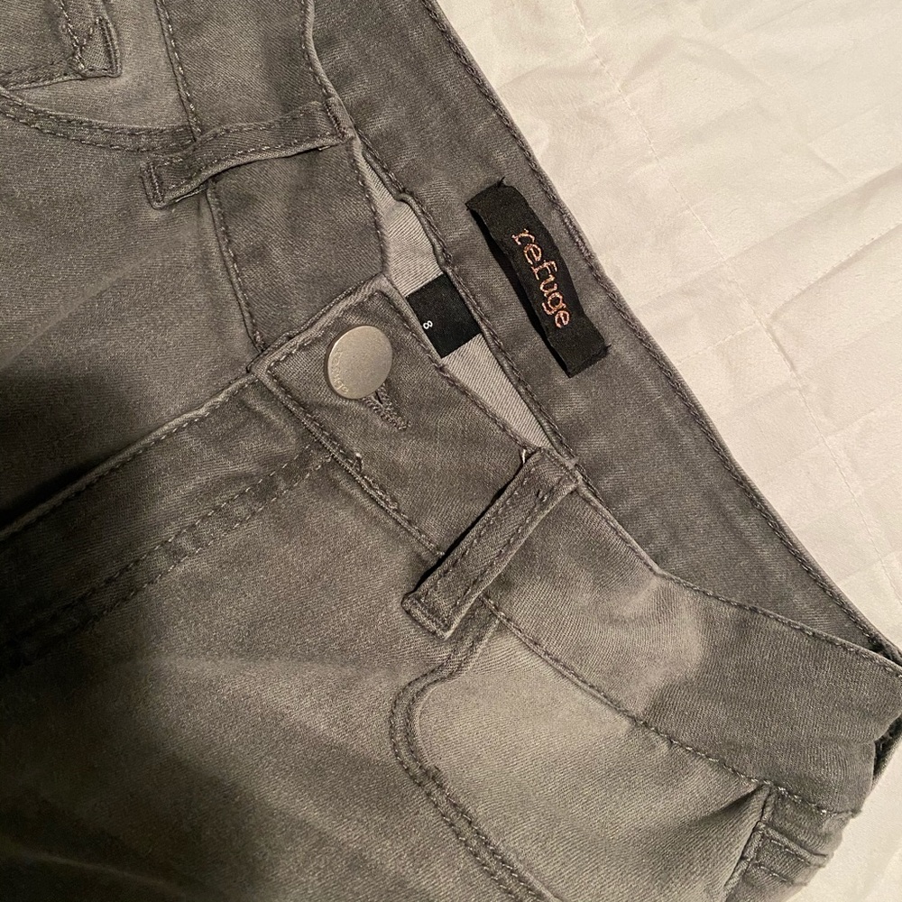 Refuge Ripped Jeans